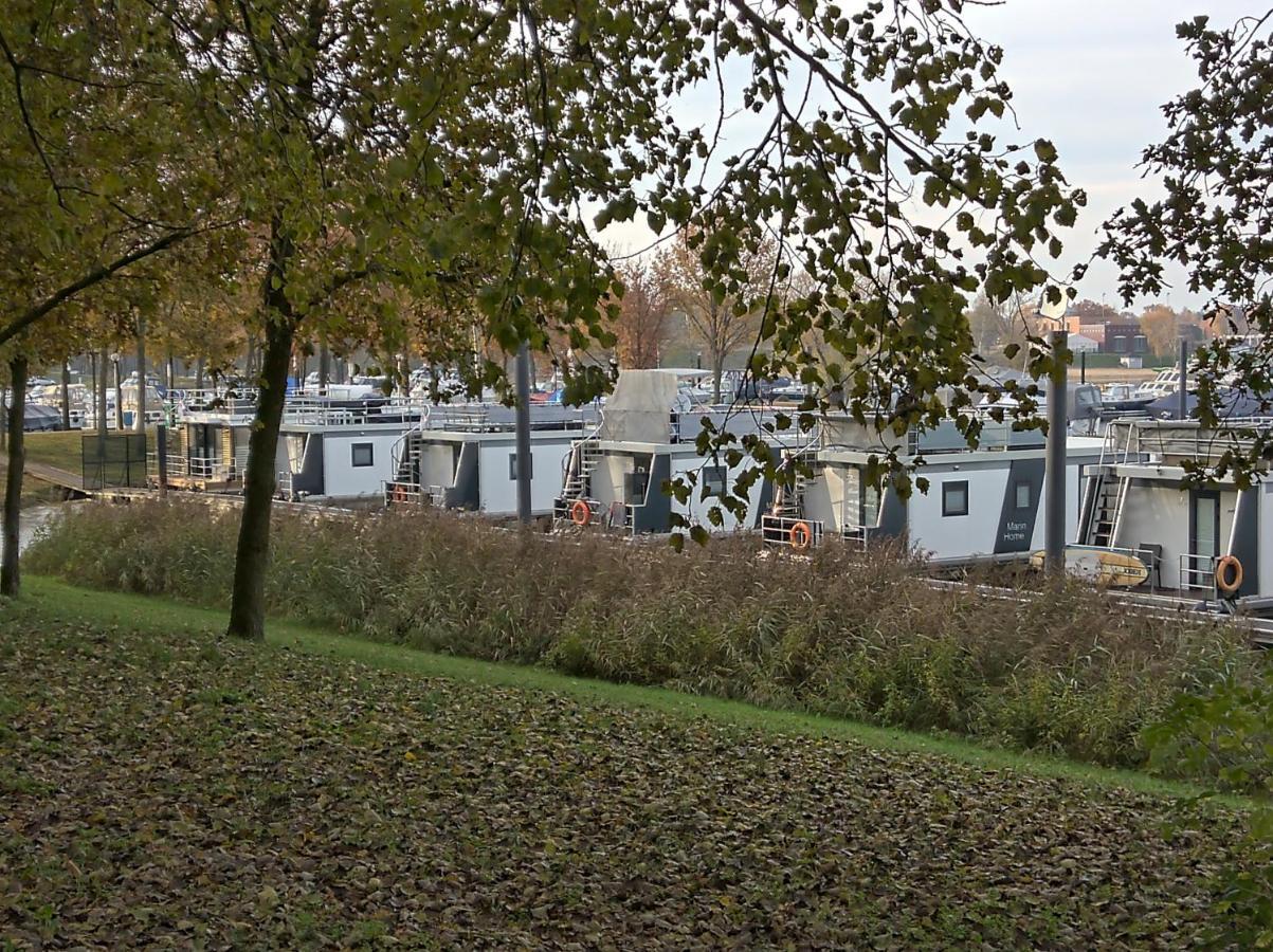 Hausboot Leukermeer Well Well  Extérieur photo